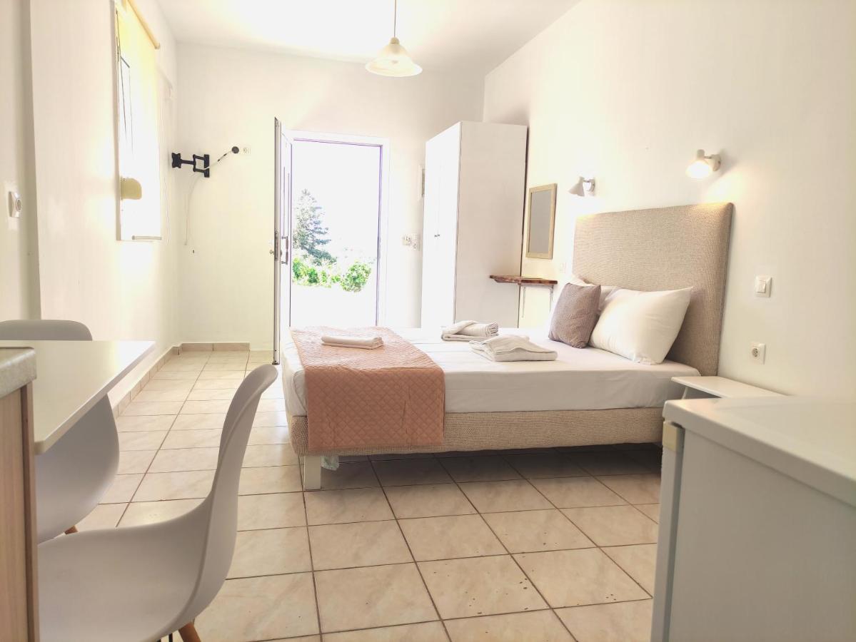 # 6 Giorgos & Chara Apartments Nea Kydonia  Ngoại thất bức ảnh